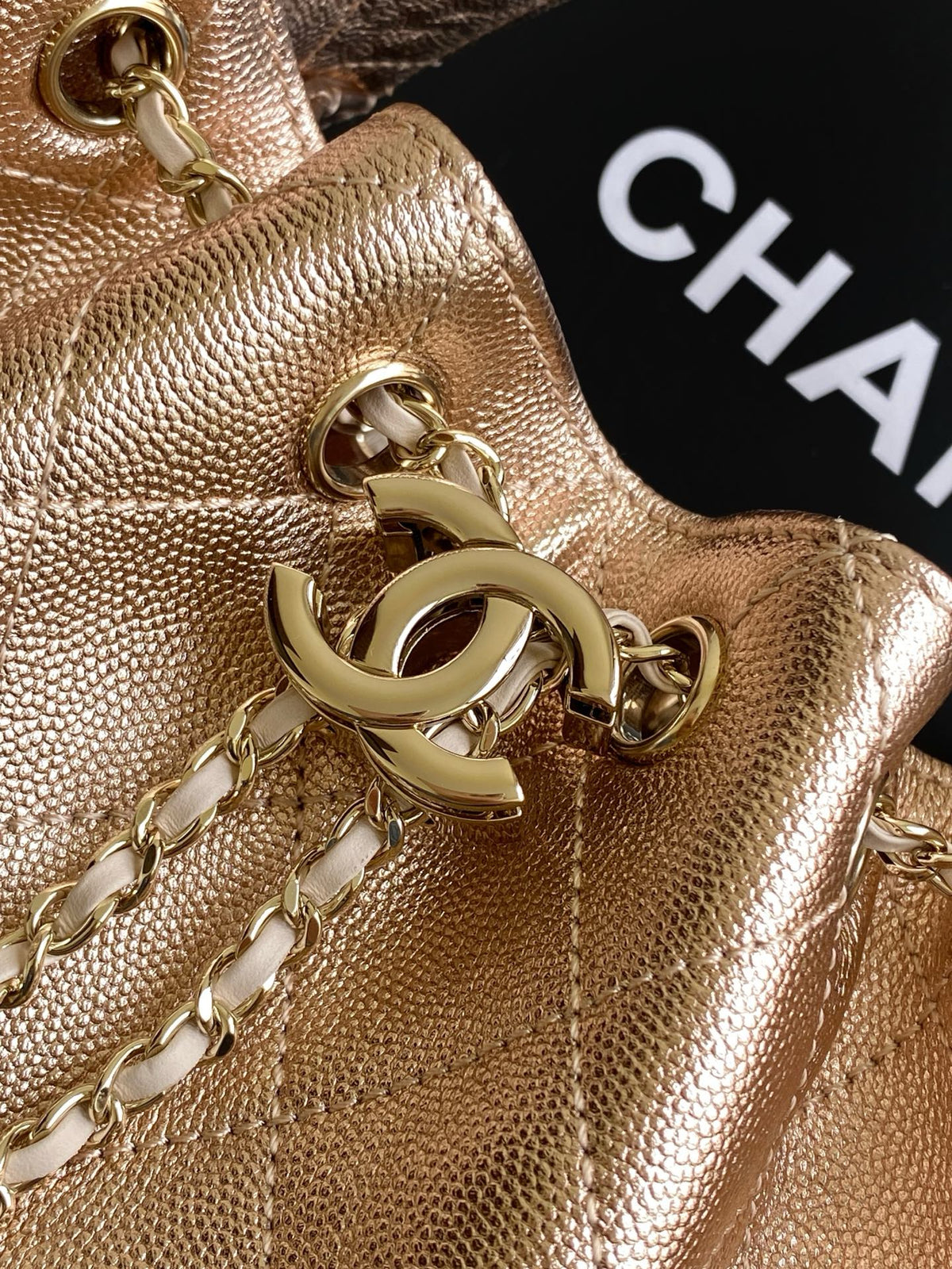 CHANEL 25S HOBO BAG 22 IN ROSE METALLIC CAVIAR