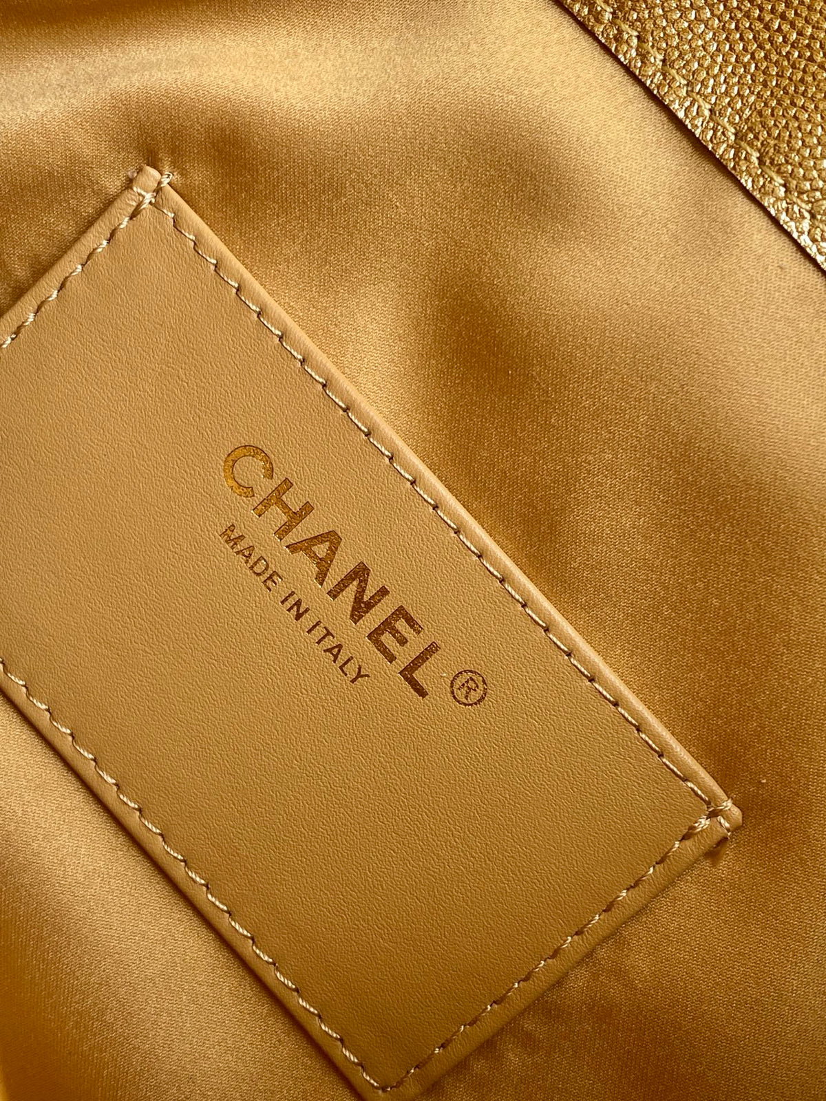 CHANEL 25S HOBO BAG 30 IN METALLIC GOLD CAVIAR LEATHER